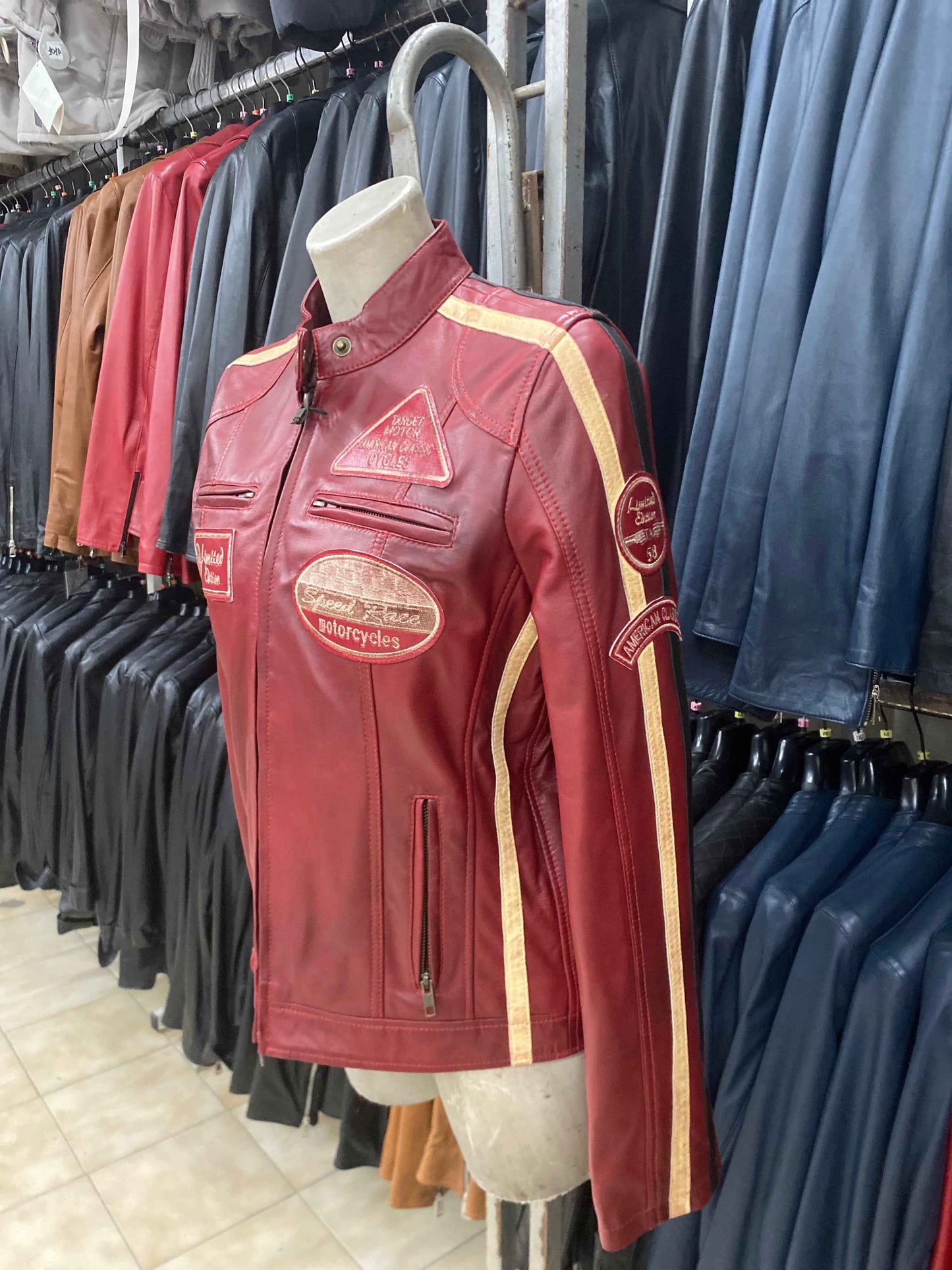 Giubbino in Vera Pelle da Donna – Modello Biker | Made in Italy